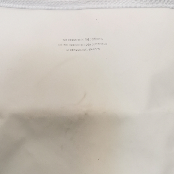 4 for $50 ADIDAS strips bag - Picture 6 of 6